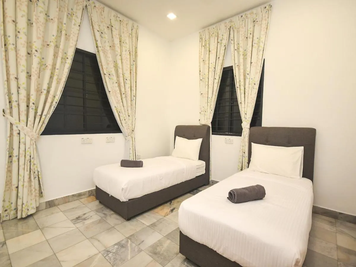 Jb Luxury Bungalow By Nest Home 10 Pax Johor Bahru Holiday home