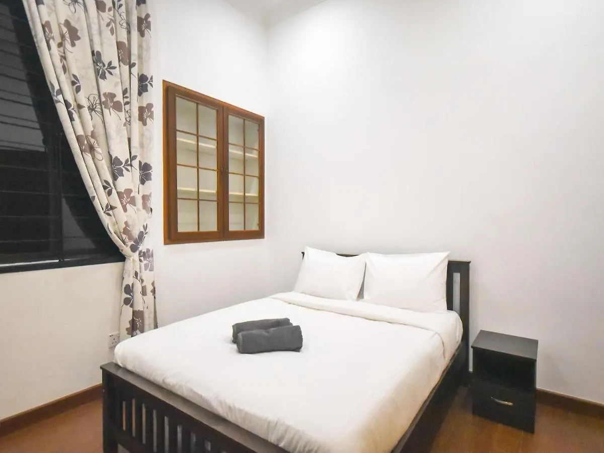 Jb Luxury Bungalow By Nest Home 10 Pax Johor Bahru 0*,
