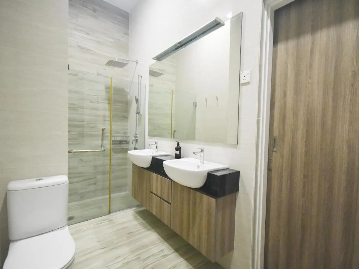 Jb Luxury Bungalow By Nest Home 10 Pax Johor Bahru 0*,  Malaysia