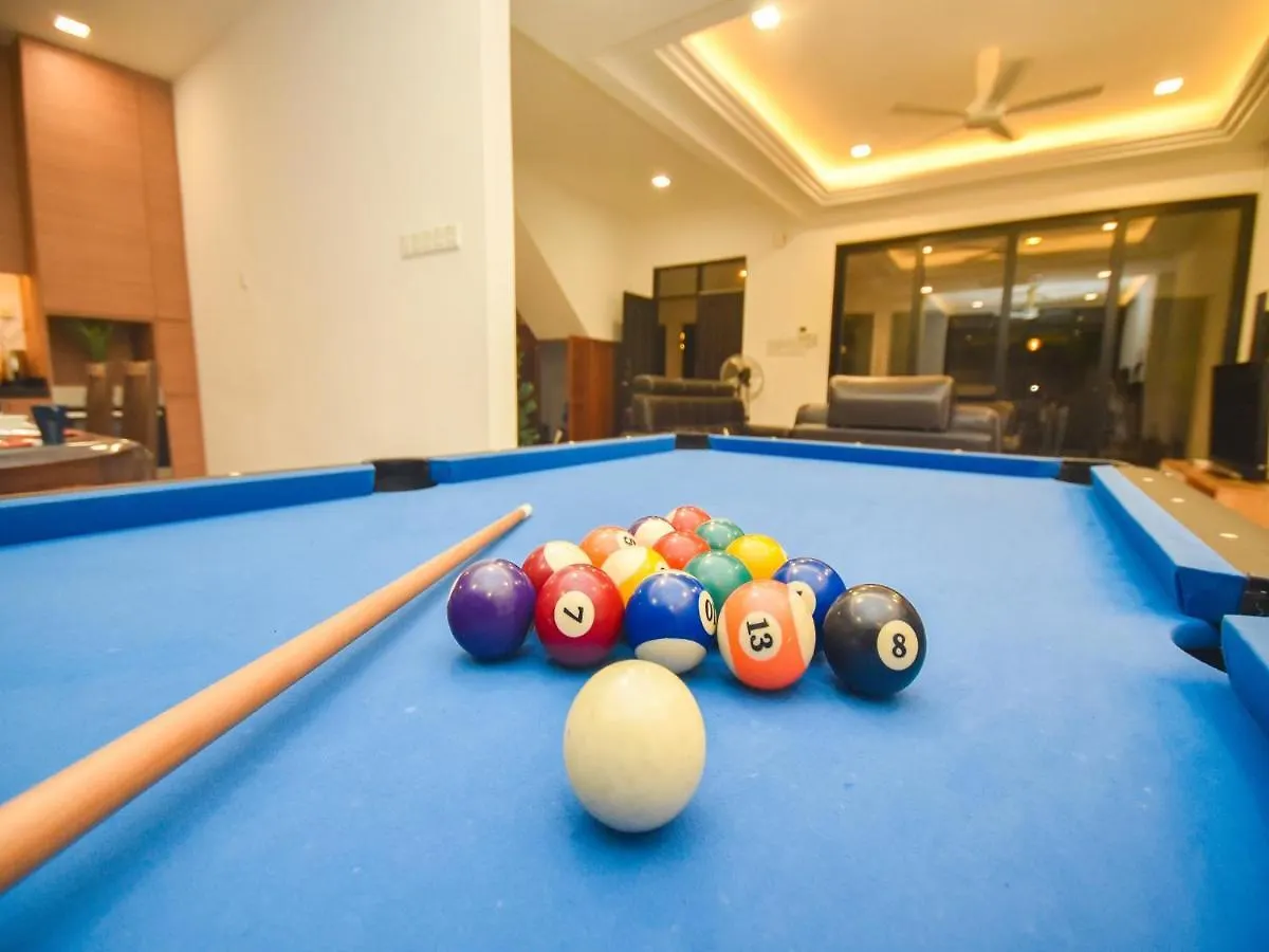 Jb Luxury Bungalow By Nest Home 10 Pax Johor Bahru Holiday home