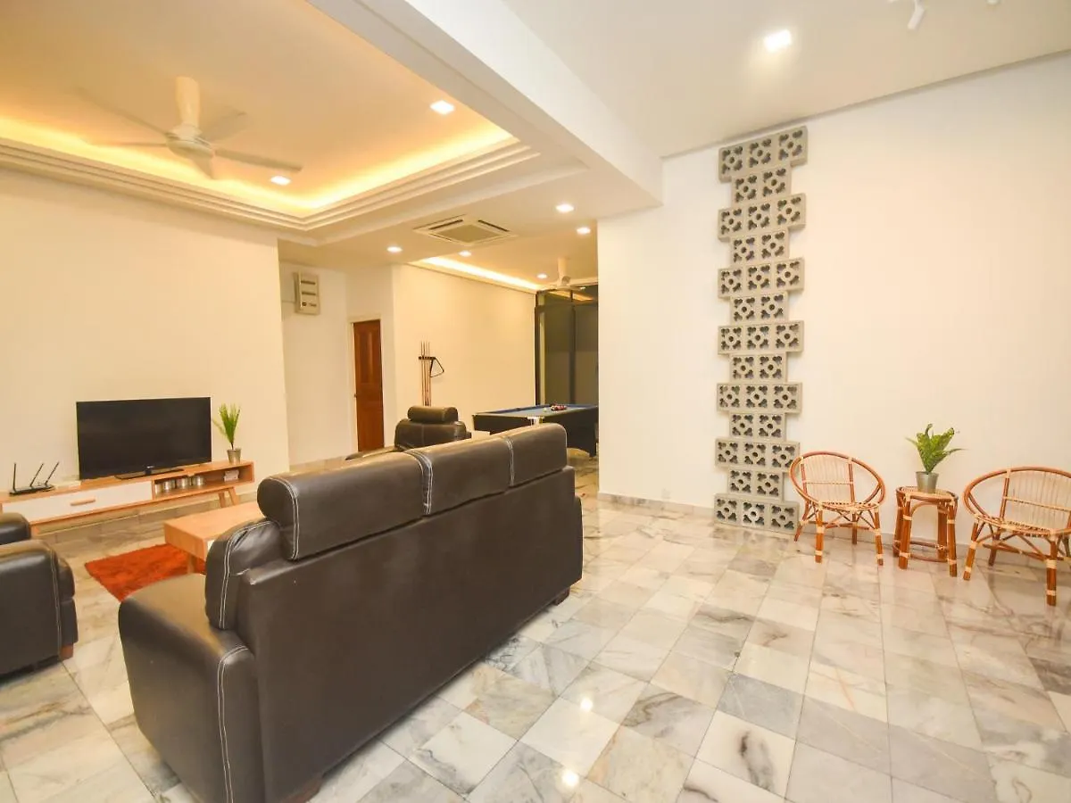 Jb Luxury Bungalow By Nest Home 10 Pax Johor Bahru Holiday home